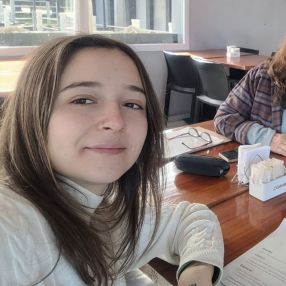 Jazmin, Niñera en Chascomús