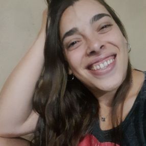 Melanie, Niñera en Tres Arroyos