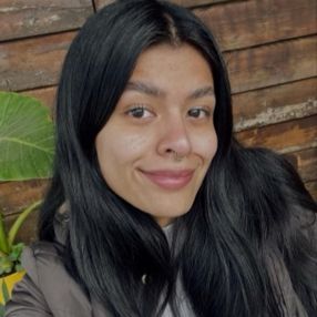 Yesica, Niñera en Monte Grande