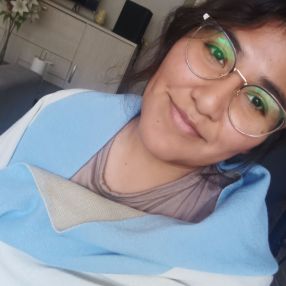 Lily Elizabeth, Niñera en San Martin