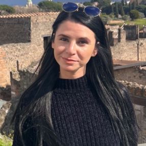 Micaela, Niñera en Villa de Mayo