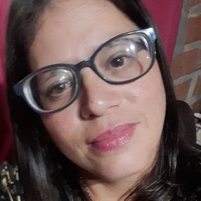 Yesica, Niñera en San Vicente