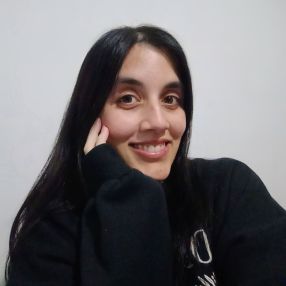 Florencia, Niñera en La Plata