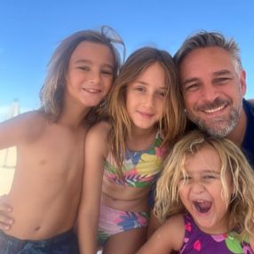 CARLOS ALBERTO, Familia en Mar del Plata