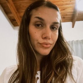 Nazarena, Niñera en Berisso