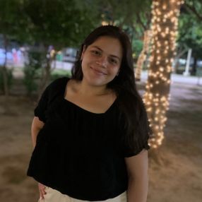 Milagros, Babysitter in Charata