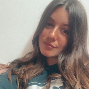 Delfina, Niñera en Maquinista Savio