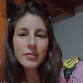 Naza, Babysitter in Plottier