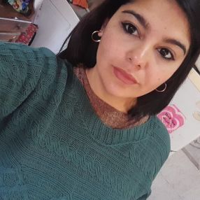 Mirt, Niñera en Bragado