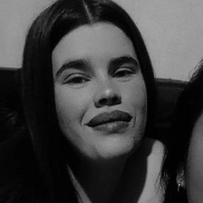 Claudia, Niñera en La Capital
