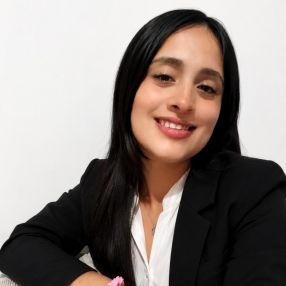 Belen, Niñera en Aldo Bonzi