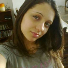 Maria Eva, Babysitter in Córdoba
