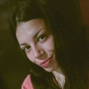 Florencia Nahir, Babysitter in Monte Grande