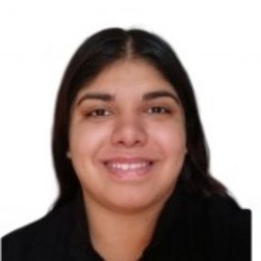 María Luz, Babysitter in Rosario