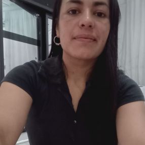 KatherinaGisel, Niñera en Fontana