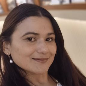 Ana, Niñera en Ciudadela