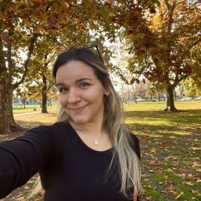 Laize, Niñera en Luján