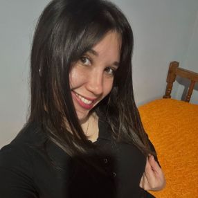 Lucia, Niñera en La Capital