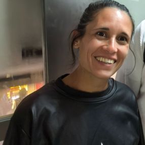 Lourdes, Niñera en Azul