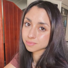 Agustina, Niñera en Funes