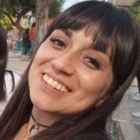 Karen, Babysitter in Zeballos