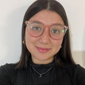Anahí Tatiana, Niñera en Rosario
