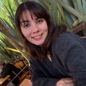 Mariana, Babysitter in Martínez