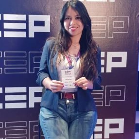 Milagros, Niñera en La Plata