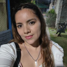 Melanie Ailen, Niñera en Barranqueras