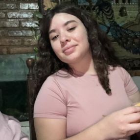Naiara, Niñera en Allen