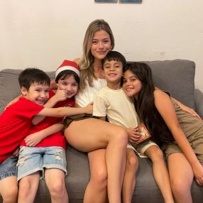 Candela, Babysitter in Santa Fe