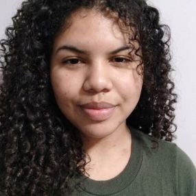 Carolina, Babysitter in William C. Morris