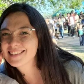 Evelyn, Babysitter in Junín