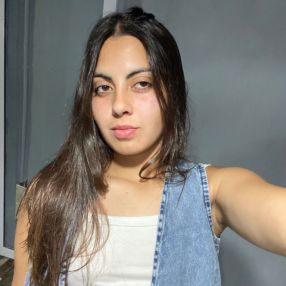 Abril, Niñera en Bell Ville