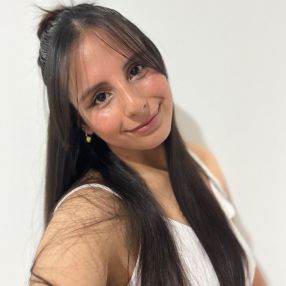 Micaela, Niñera en Villa María