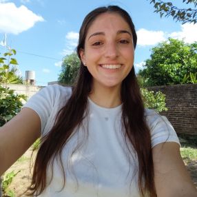 Virginia, Niñera en Bell Ville