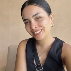 Lara, Babysitter in Benavidez