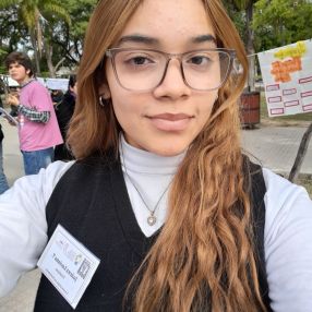 Luciana, Niñera en Colón