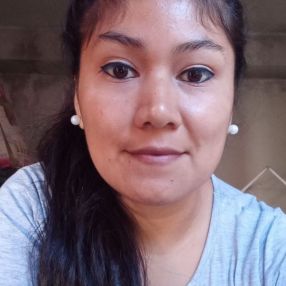 Florencia, Babysitter in Salta