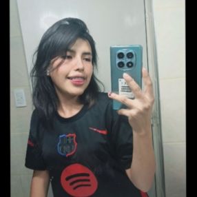 Karina Jhulissa, Niñera en El Challao