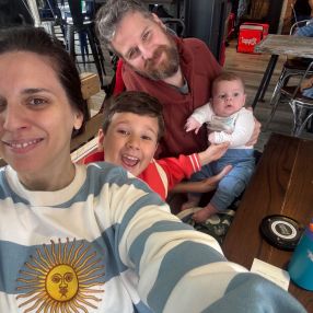 Noelia, Familia en Vicente López