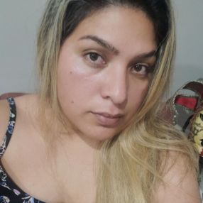 Vanina, Babysitter in Glew