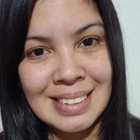 Belen, Babysitter in Berazategui