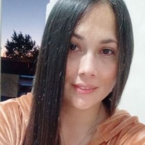 Pabla, Babysitter in Junín
