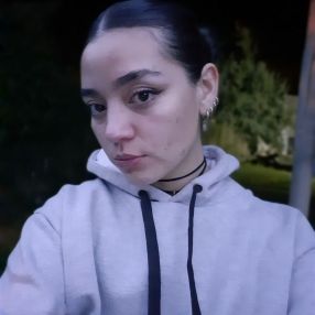Lucia, Niñera en General Fernandez Oro