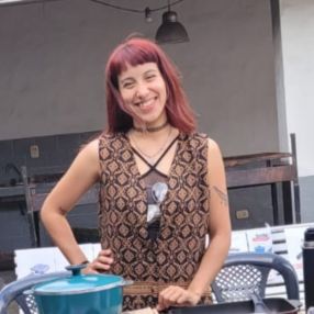 Malena, Niñera en Villa Sarmiento