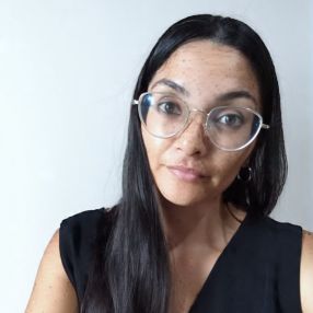 Lourdes, Babysitter in La Calera