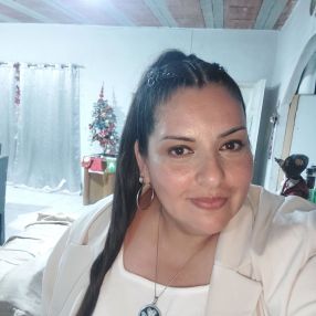 Vanesa, Babysitter in Pilar