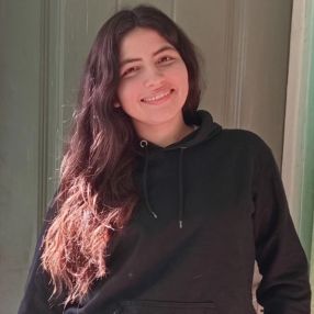 Oriana, Niñera en La Banda