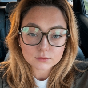 Zoë, Babysitter in Sint-Truiden